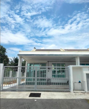 Homestay Muallim KLIA Dengkil Putrajaya M U S L I M